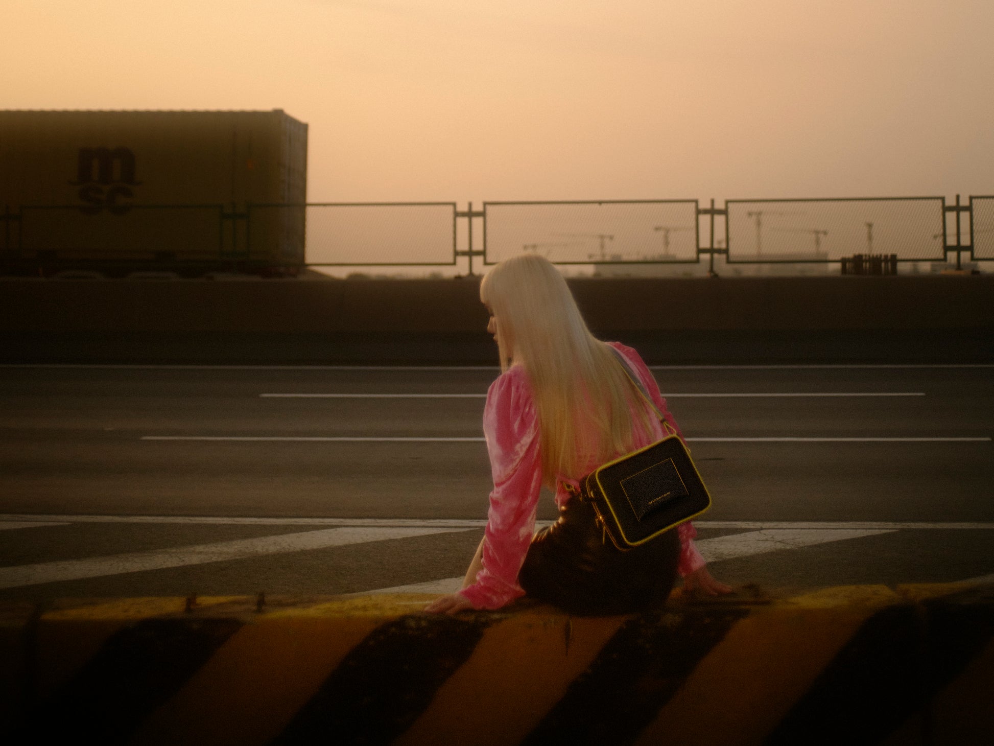 BIÉDE(ビエダ)公式ストア通販 - ELEMENT 08《TRANSIT》YELLOW EDGE クロスボディバッグ quentin shih 时晓凡 クエンティン・シー 1Q84