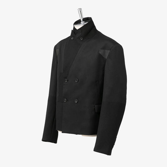 斜めから見たELEMENT 24《KIKA》JACKETの立体的な構造
