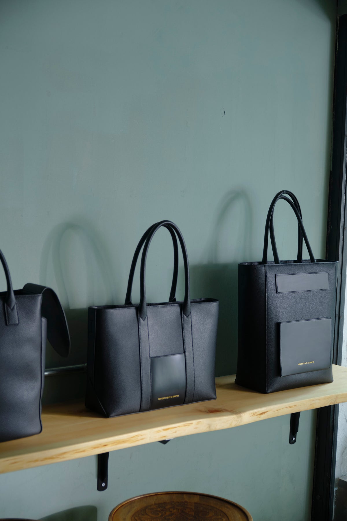ELEMENT 19《LOUNGE》BLACK EDGE